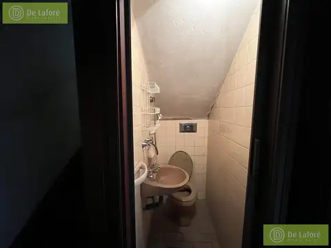 VENTA - Casa de 4 Amb. en Olivos, Terraza y Patio (ideal flipping!)