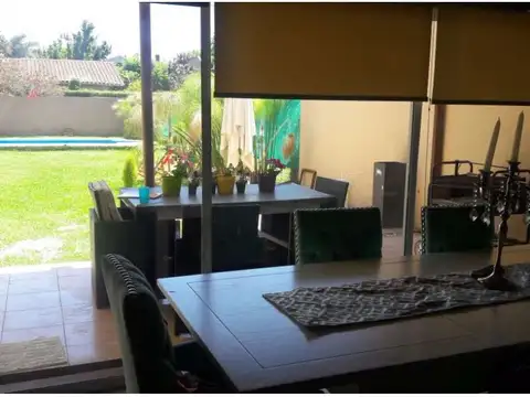 Casa en Venta en La Plata [Cod: 161-13523]