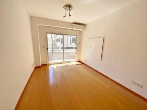 Departamento de tres ambientes - Saavedra - Alquiler 