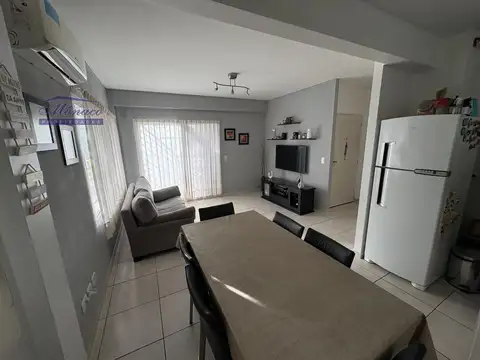 Depto Tipo Casa en Venta de 2 dormitorios