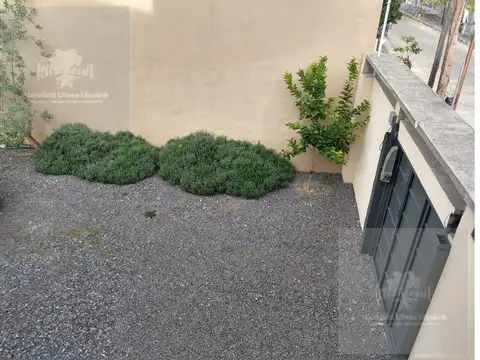 Oficina en Venta con 4 cocheras