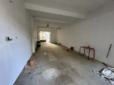 Arias 3100, Piso Pb