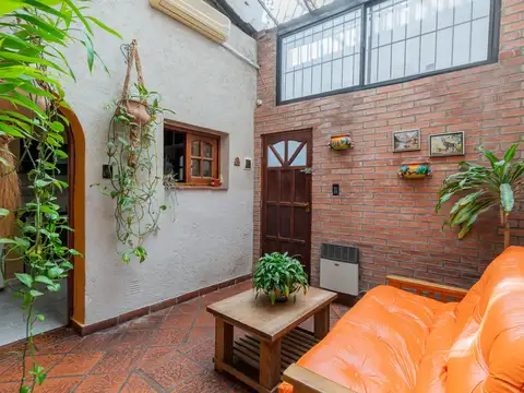 Depto Tipo Casa 4 ambientes con 2 baños