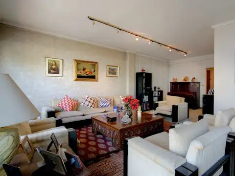 Departamento en Venta de 5 ambientes