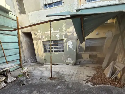 Depto Tipo Casa en Venta 50 años