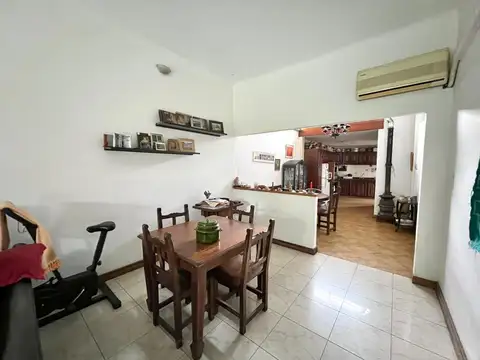 Casa en Venta en Villa Adelina, USD 390.000