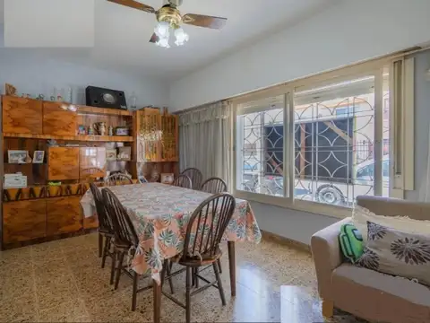 Depto Tipo Casa en Venta en Ramos Mejia, USD 90.000