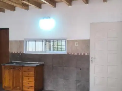Calle 35 5241 , Piso PB