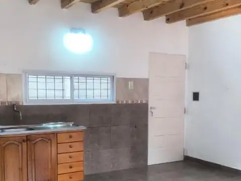 DÚPLEX DE 1 DORM. CERCANO POLIDEPORTIVO "FINITO" GEHRMANN