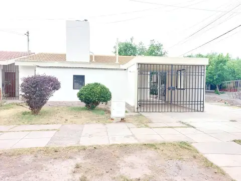 Casa en Alquiler de 3 dormitorios