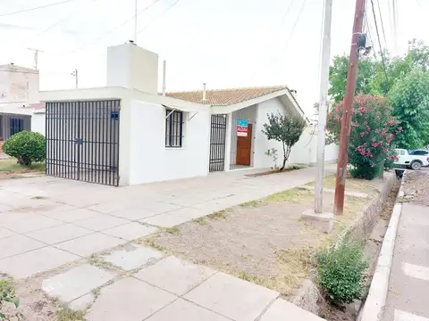 Mármol esquina Gobernador Bequer