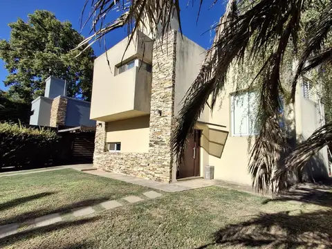 Casa 3 Dorm - "El Cielo" Barrio cerrado - Roldan.