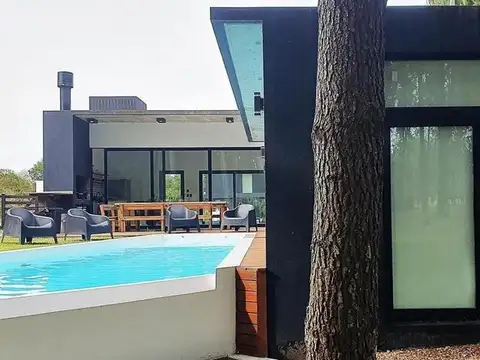 Casa en Venta en Barrio Golf 2, USD 320.000