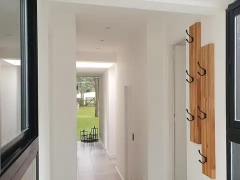 Casa en venta - 4 Dormitorios 3 Baños - Golf 2