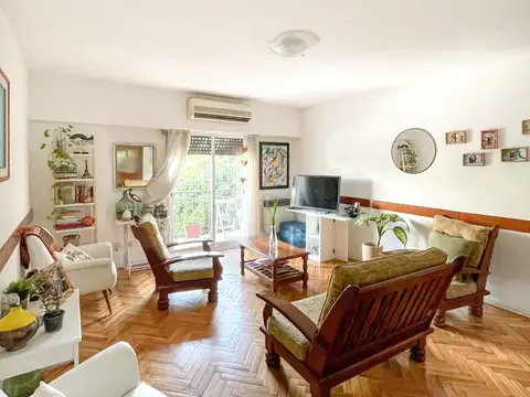 Gavilan 1700, Piso 1