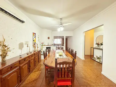 VENTA CASA 3 AMBIENTES JARDÍN COCHERA QUINCHO