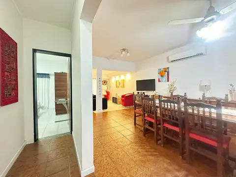 VENTA CASA 3 AMBIENTES JARDÍN COCHERA QUINCHO