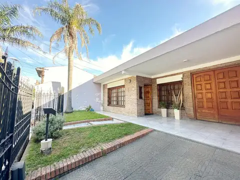 Casa en Venta en Lanus Oeste, USD 180.000