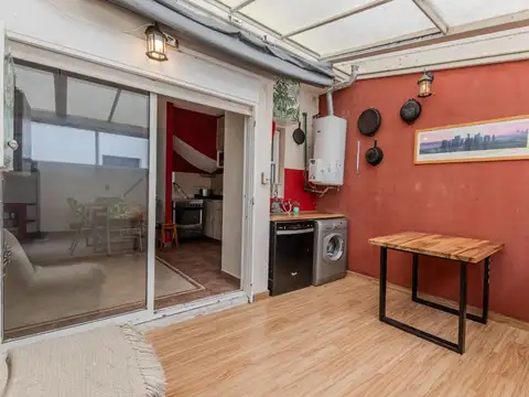 Depto Tipo Casa en Venta 24 años