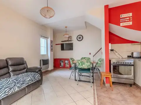 Depto Tipo Casa en Venta de 2 dormitorios