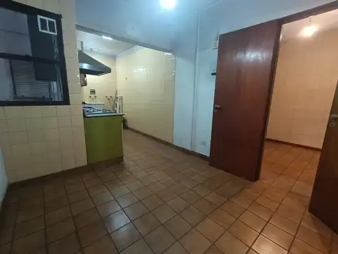 Departamento 4 ambientes con 2 baños