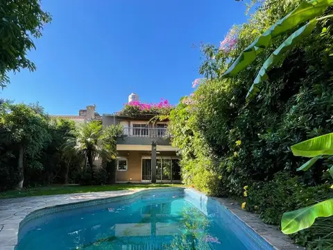 General Justo José De Urquiza 330