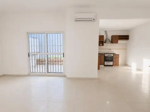 Depto Tipo Casa en Alquiler de 2 dormitorios