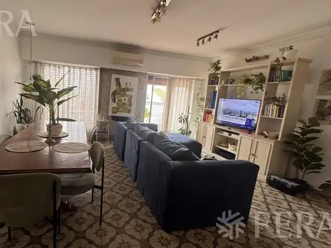 Depto Tipo Casa 4 ambientes con 2 baños