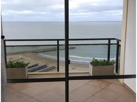 Departamento de 4 ambientes - Varese - vista al mar