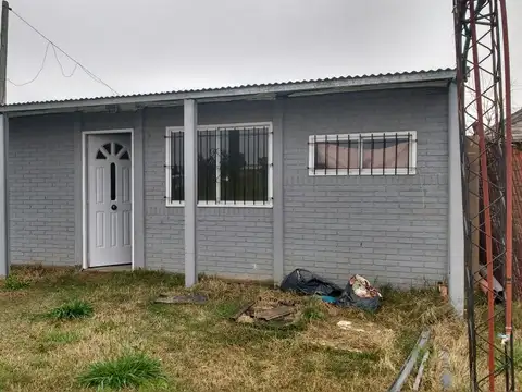 Casa a estrenar excelente Domselaar a mts asfalto colectivo