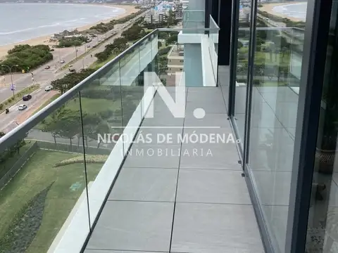 Apartamento en Alquiler en Punta del Este, de 3 dormitorios.