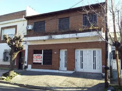 OPORTUNIDAD VENTA Casa 5 ambientes con patio y terraza