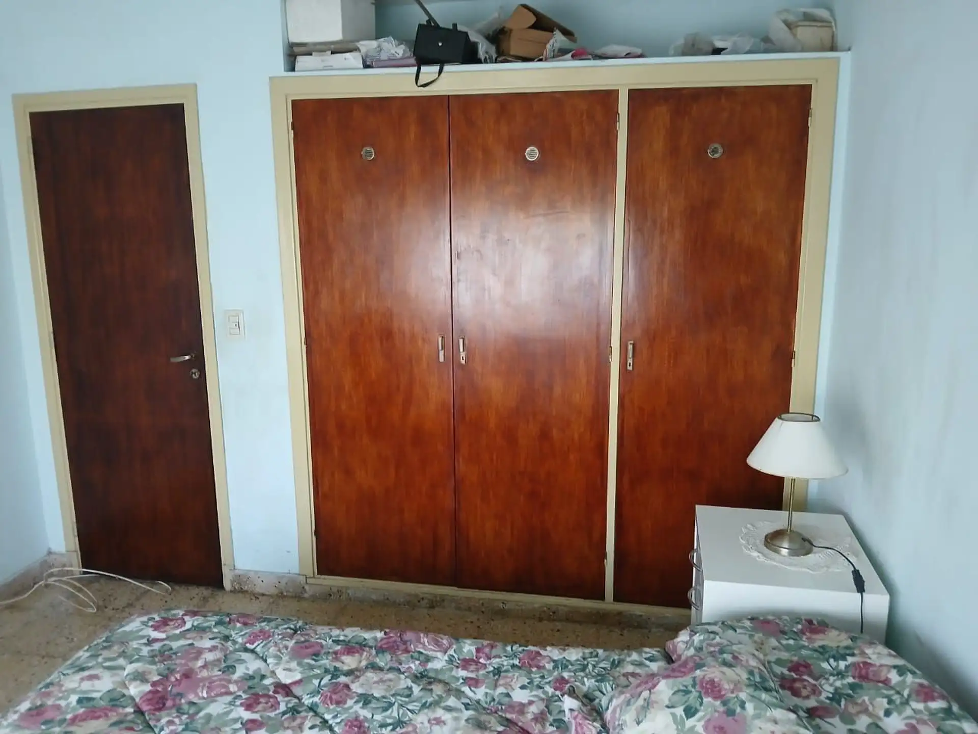 Oportunidad casa 5 ambientes con parque, quincho y doble garage