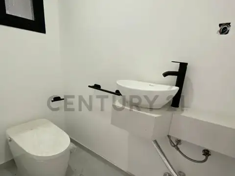 Santa Sofia , Piso 0