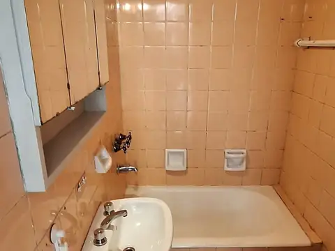 VILLA REAL. MOLIERE 2900. PH 4 AMBIENTES 2 BAÑOS TERRAZA QUINCHO PARRILLA  SIN EXPENSAS