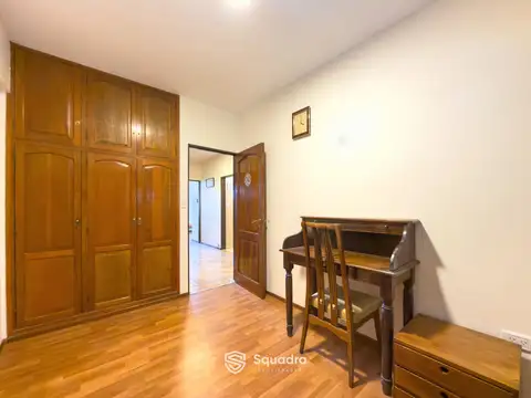 ALQUILER - Departamento de 3 dormitorios con balcón aterrazado, patio y depósito - Fisherton.