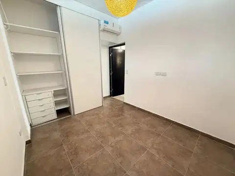 Departamento en Venta en Jose Leon Suarez, USD 79.000