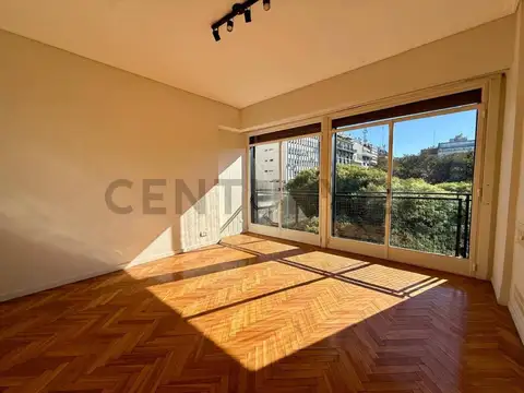 Venta departamento 3 ambientes y dependencia de servicio en Retiro