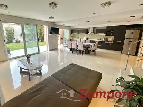 Casa en Venta en Banfield, USD 380.000