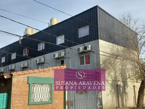 FERNANDEZ Y CASTELLI 100