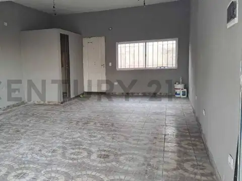 San Lorenzo 1300, Piso 0
