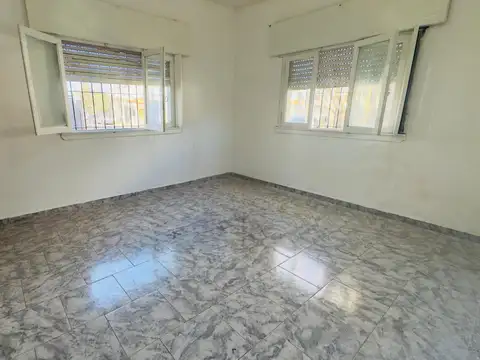 Depto Tipo Casa en Alquiler de 3 ambientes