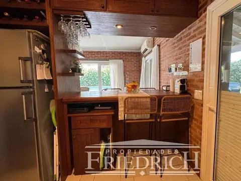 Casa en Venta con 7 cocheras