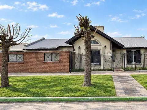 CASA EN VENTA 4 AMBIENTES MARCOS PAZ BUENOS AIRES