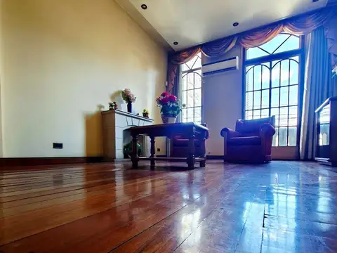 Depto Tipo Casa en Alquiler 45 años
