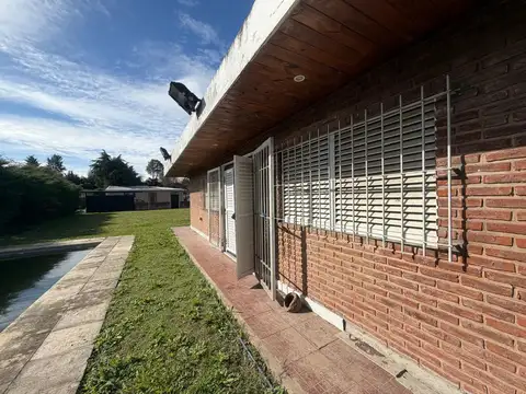 Quinta en venta Villa Elisa con pileta