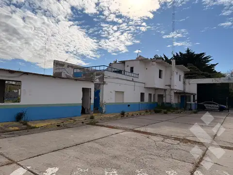 Galpon en Alquiler en Neuquén, USD 12.000