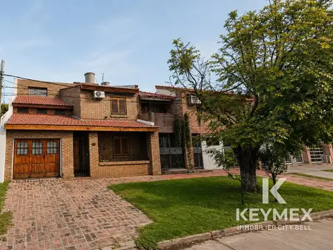 Casa en venta en La Plata, Tolosa