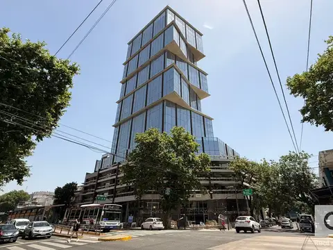 OFICINA en Alquiler en Palermo, edificio QIUB - Cochera  
