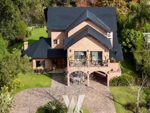 Casa en el Barrio La Isla, Nordelta, Oportunidad Imperdible!